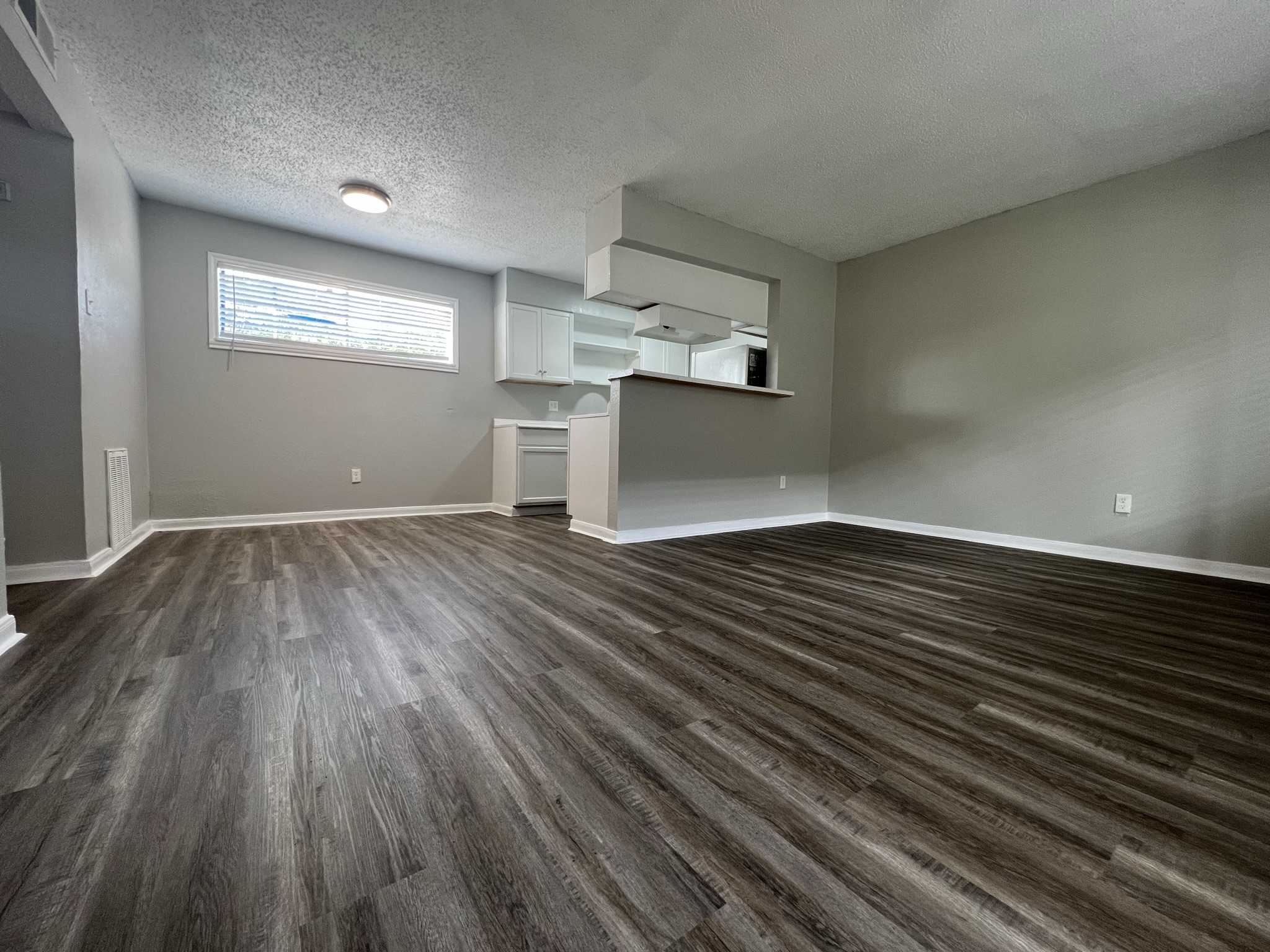 2120 Strawberry Road - 6